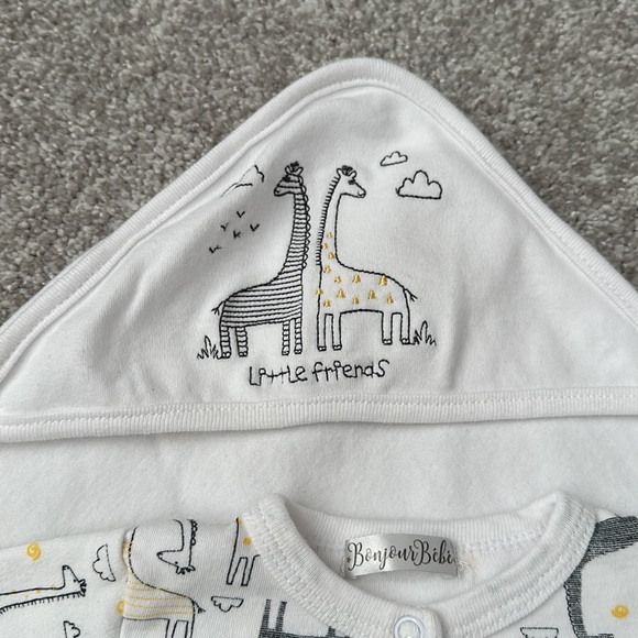 Bonjour Bebe 3 Piece Set - Picture 4 of 6